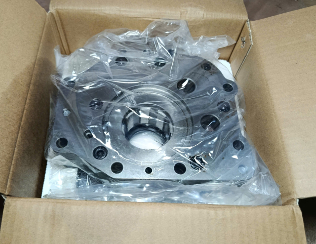 Bơm Hộp Số Xe Xúc Lonking 50NC Chính Hãng