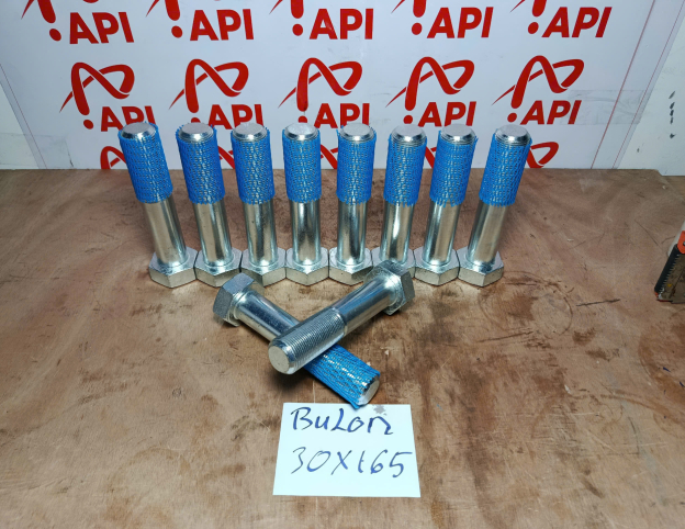 Bulong 165x30mm Cùm Cầu Trước Xe Xúc Lonking 50NC Chính Hãng