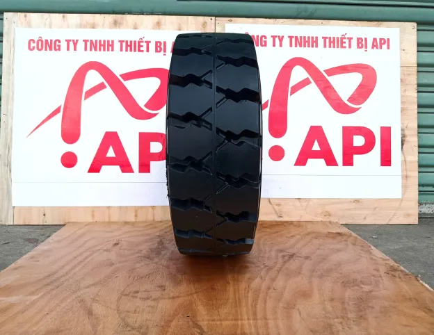 23x9-10 SR63 lốp Đặc Xe Nâng Sheng An – Chịu Tải Cao, Vận Hành Ổn Định