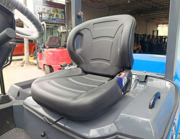 Xe Nâng Điện Delifork CPD 3000kg Cao 3m