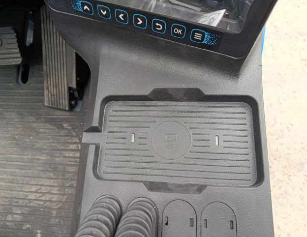 Xe Nâng Điện Delifork CPD 3000kg Cao 3m